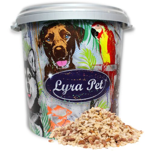 10 kg Lyra Pet&reg; Erdnusskerne gehackt mit Haut in 30 L Tonne