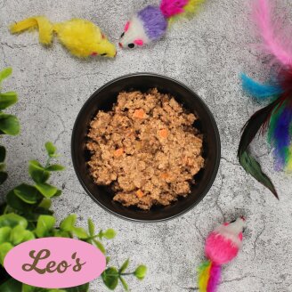 18 x 400 g Lecker.Pet® Balus, Emilys & Leos Saftige Fleischmahlzeit Katzenfutter Nassfutter Mix Vollnahrung - je Sorte 6 Dosen MHD 10/2026
